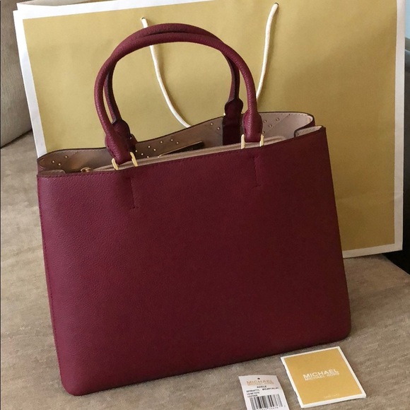 Michael KORS purse - Picture 3 of 4